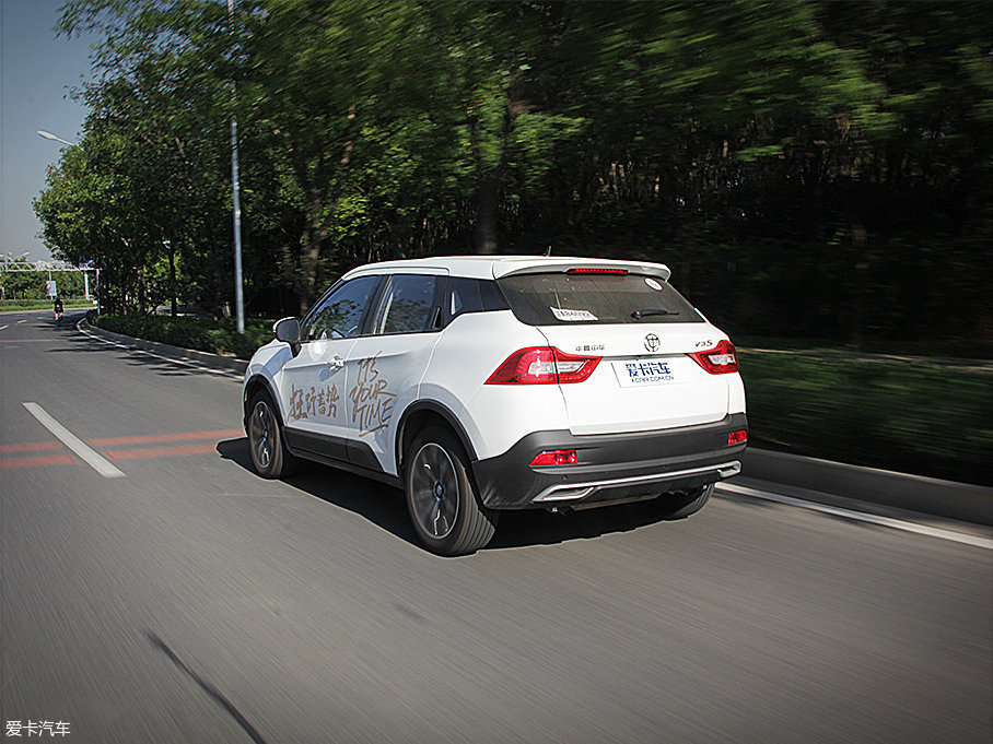 【KY.COM】慢镜头：萨索洛领跑库特罗内争夺战，多支意甲球队均有意(图3)