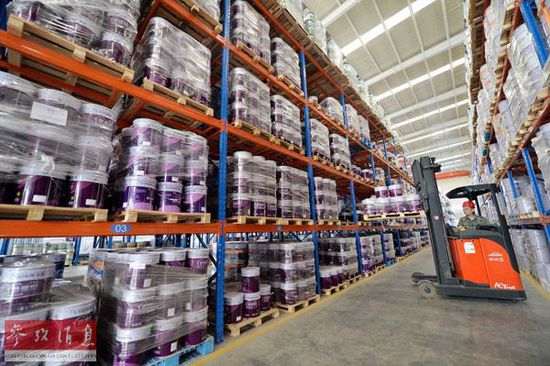 设计师HenrikHolbaek与ClausJeen‘ky开