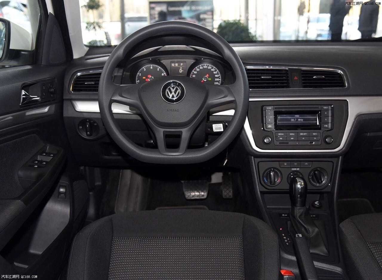 kycom:LV大师名画系列与最贵在世波普艺术家杰夫·昆斯玩联名出品(图2) kycom:LV大师名画系列与最贵在世波普艺术家杰夫·昆斯玩联名出品(图2)