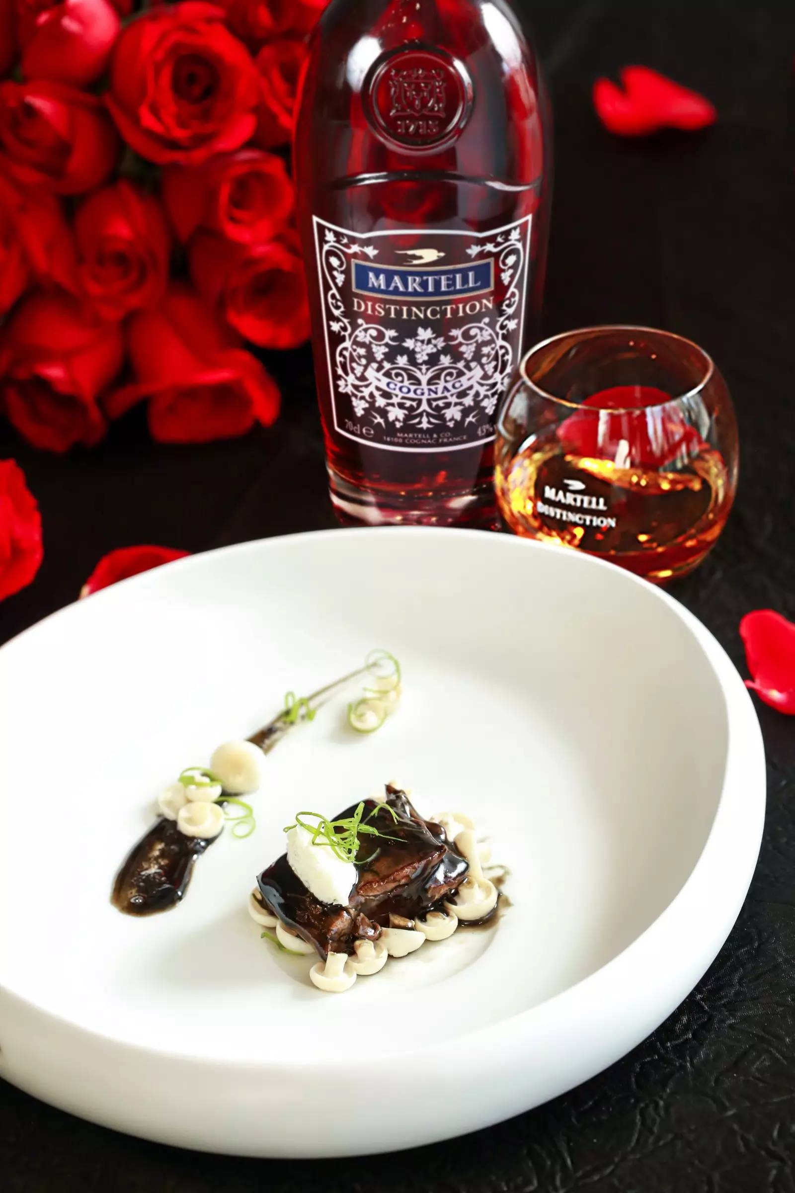 港珠澳大桥珠海段设计出炉如纽带贯穿山水‘KY.COM’(图1)