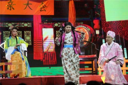 发改委*称油电价格上调显示能源价格加快与国际接轨【kycom】(图2) 发改委*称油电价格上调显示能源价格加快与国际接轨【kycom】(图2)