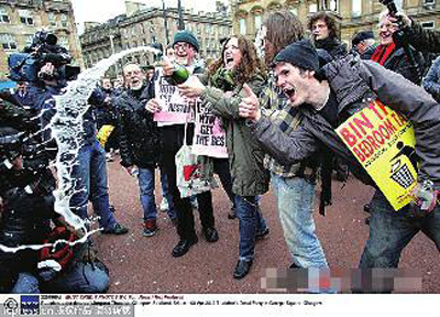 原创伍德沃德给曼联挖坑？二十天内六场季前赛，飞行超两万公里！“ky开元集团”(图2)